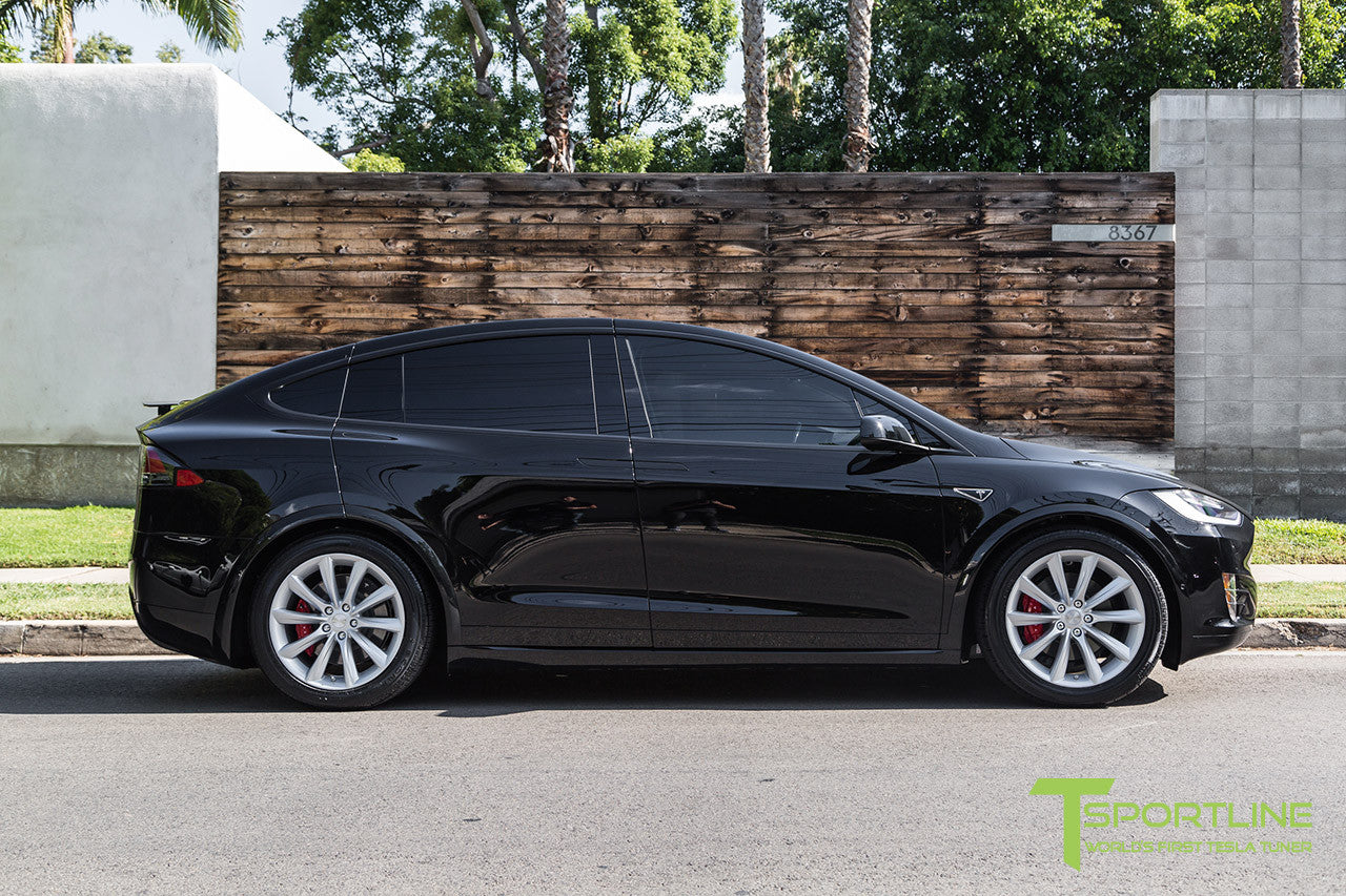 Black Model X with 20" TST Tesla Wheel in Brilliant Silver