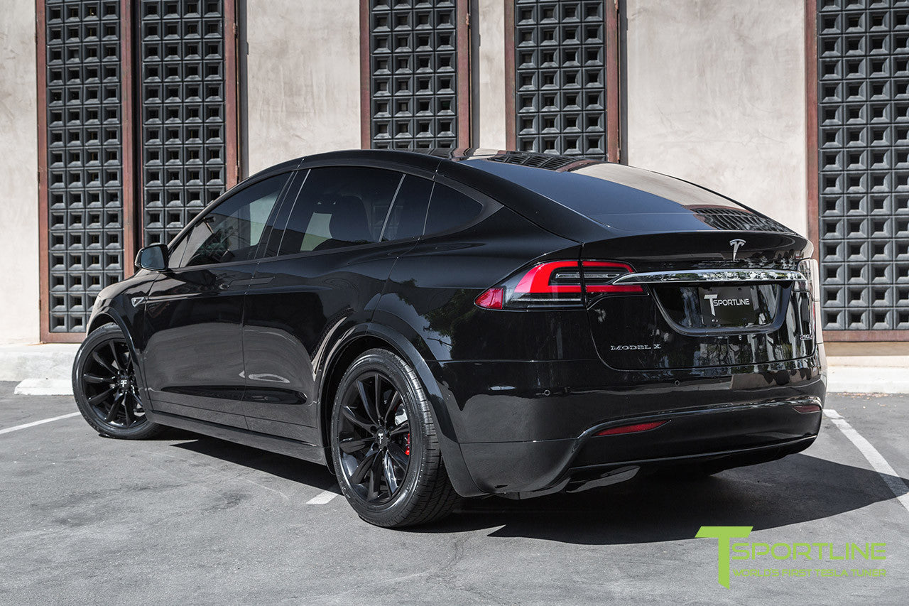Black Model X with 20" TST Tesla Wheel in Gloss Black