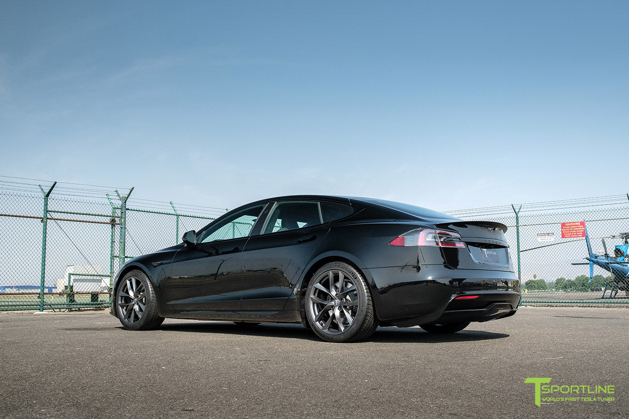 Black Tesla Model S Long Range & Plaid with Space Gray 20" TSS Tesla Aftermarket Wheels