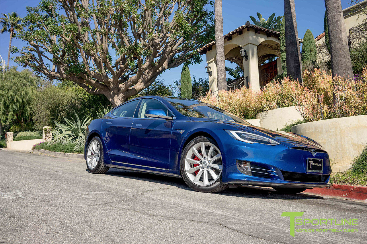 Deep Blue Metallic Model S 2.0 with 19" TST Tesla Wheel in Brilliant Silver