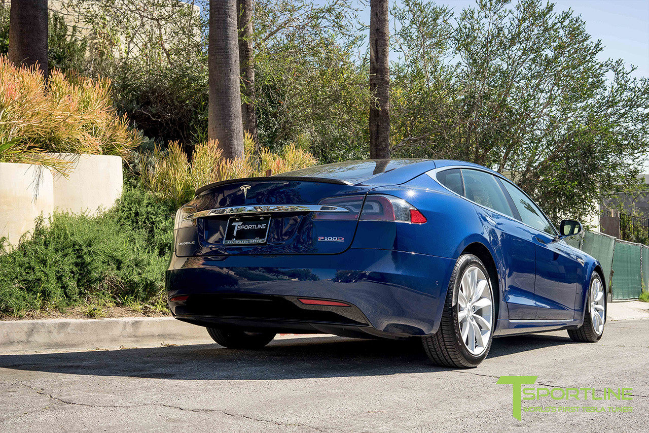 Deep Blue Metallic Model S 2.0 with 19" TST Tesla Wheel in Brilliant Silver