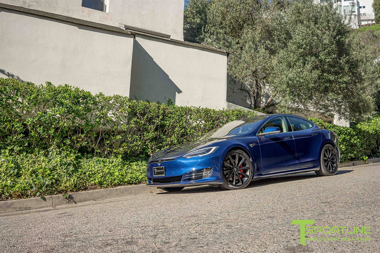 Deep Blue Metallic Model S 2.0 with 20" TST Tesla Wheel in Matte Black
