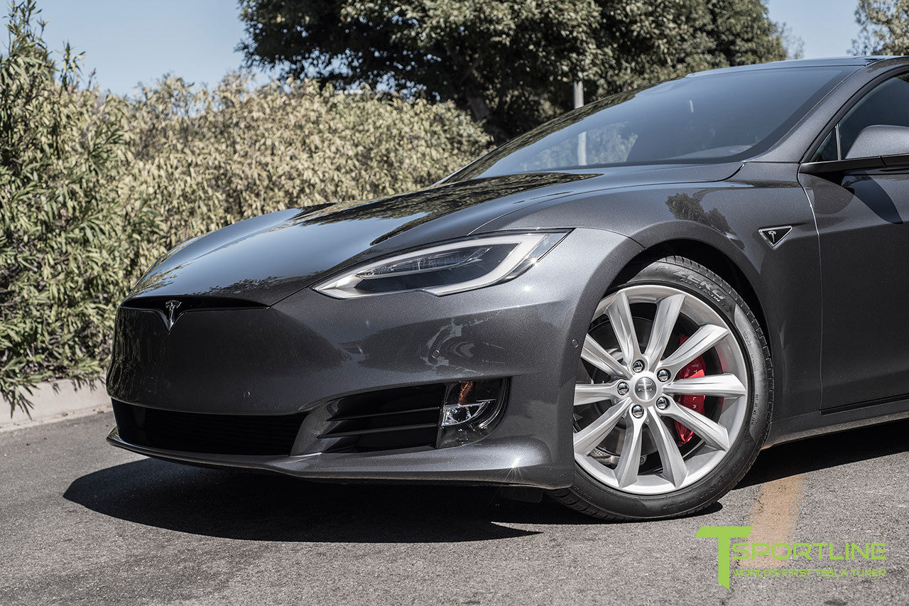 Midnight Silver Metallic Model S 2.0 with 19" TST Tesla Wheel in Brilliant Silver