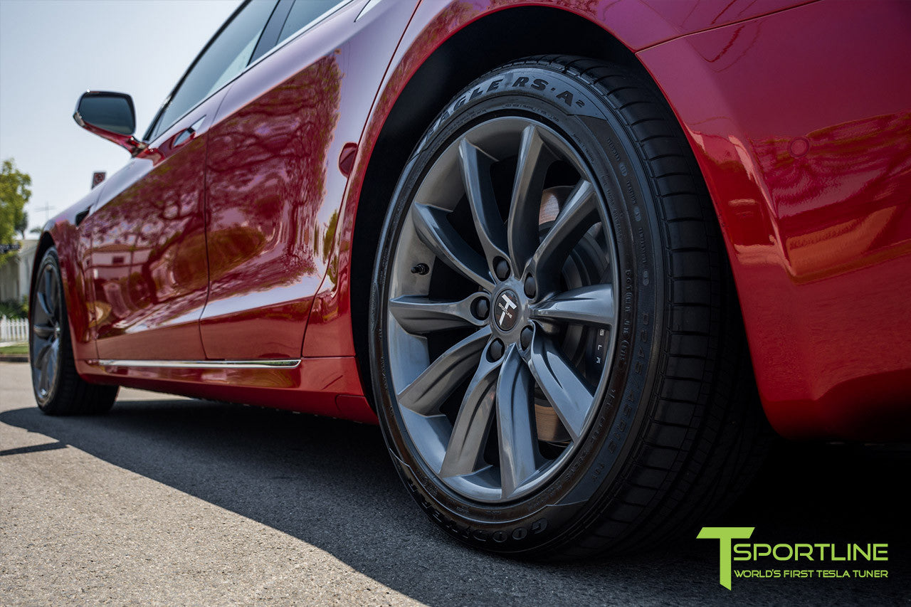 Red Multi-Coat Model S 2.0 with 19" TST Tesla Wheel in Metallic Grey