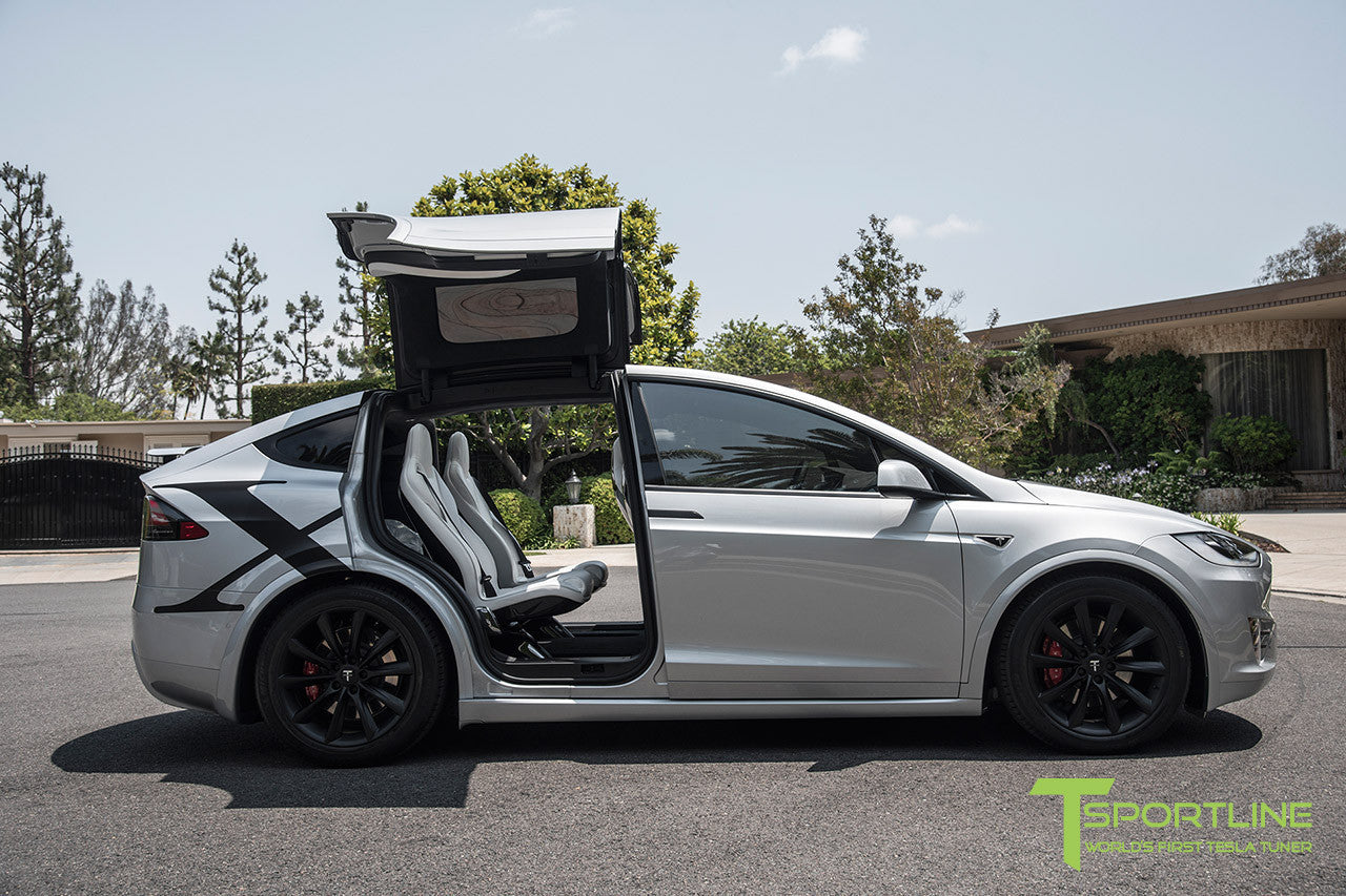 Silver Model X with 20" TST Tesla Wheel in Matte Black