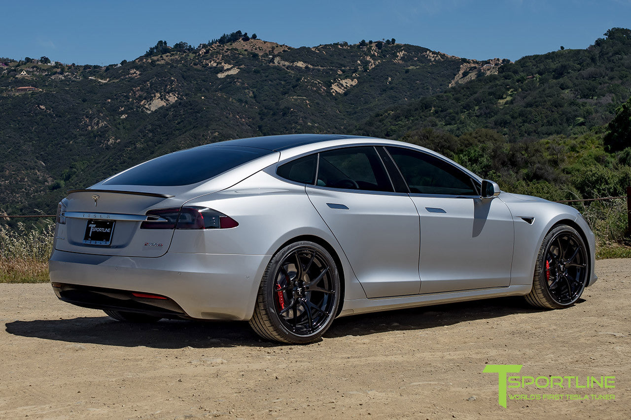 Silver Tesla Model S 2.0 with 21" TS115 Forged Wheel in Gloss Black
