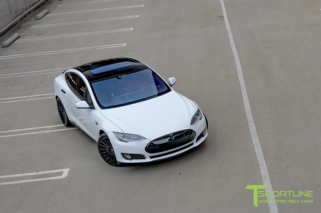 White Tesla Model S 1.0 with Matte Black 21 inch TS118 Forged Wheels