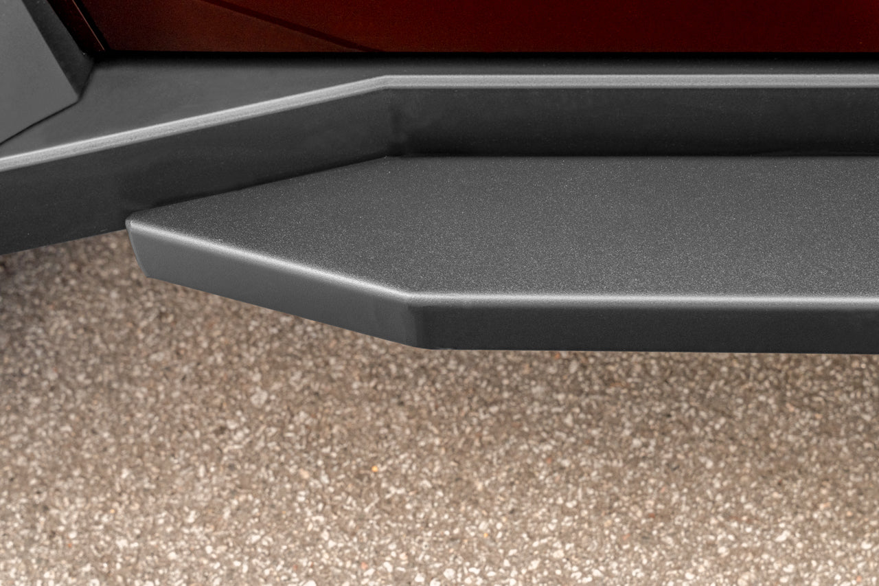 SPECIAL DEAL - Tesla Cybertruck AeroMaxx Running Boards & Side Steps - COSMETIC BLEM