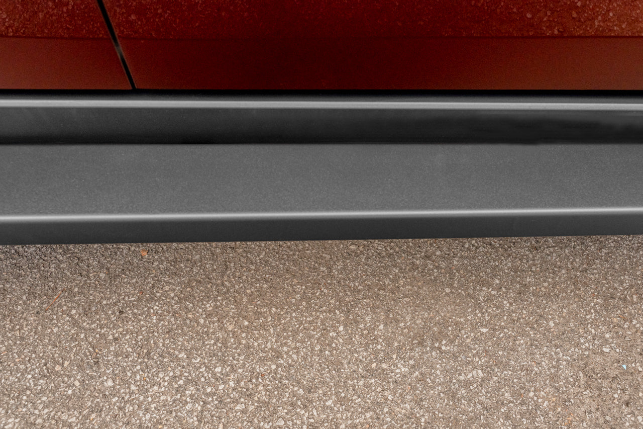 SPECIAL DEAL - Tesla Cybertruck AeroMaxx Running Boards & Side Steps - COSMETIC BLEM