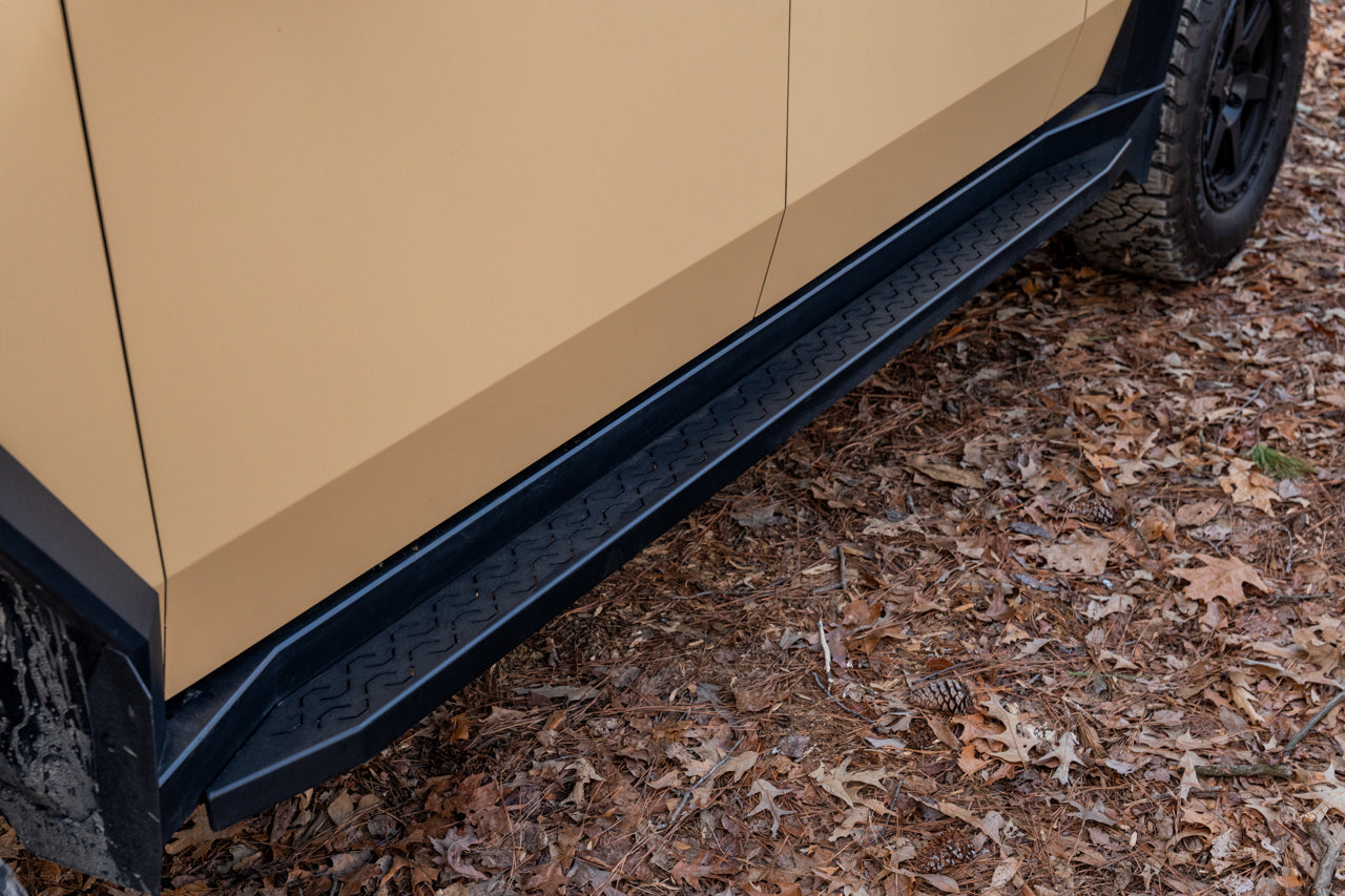 SPECIAL DEAL - Tesla Cybertruck AeroMaxx Running Boards & Side Steps - COSMETIC BLEM