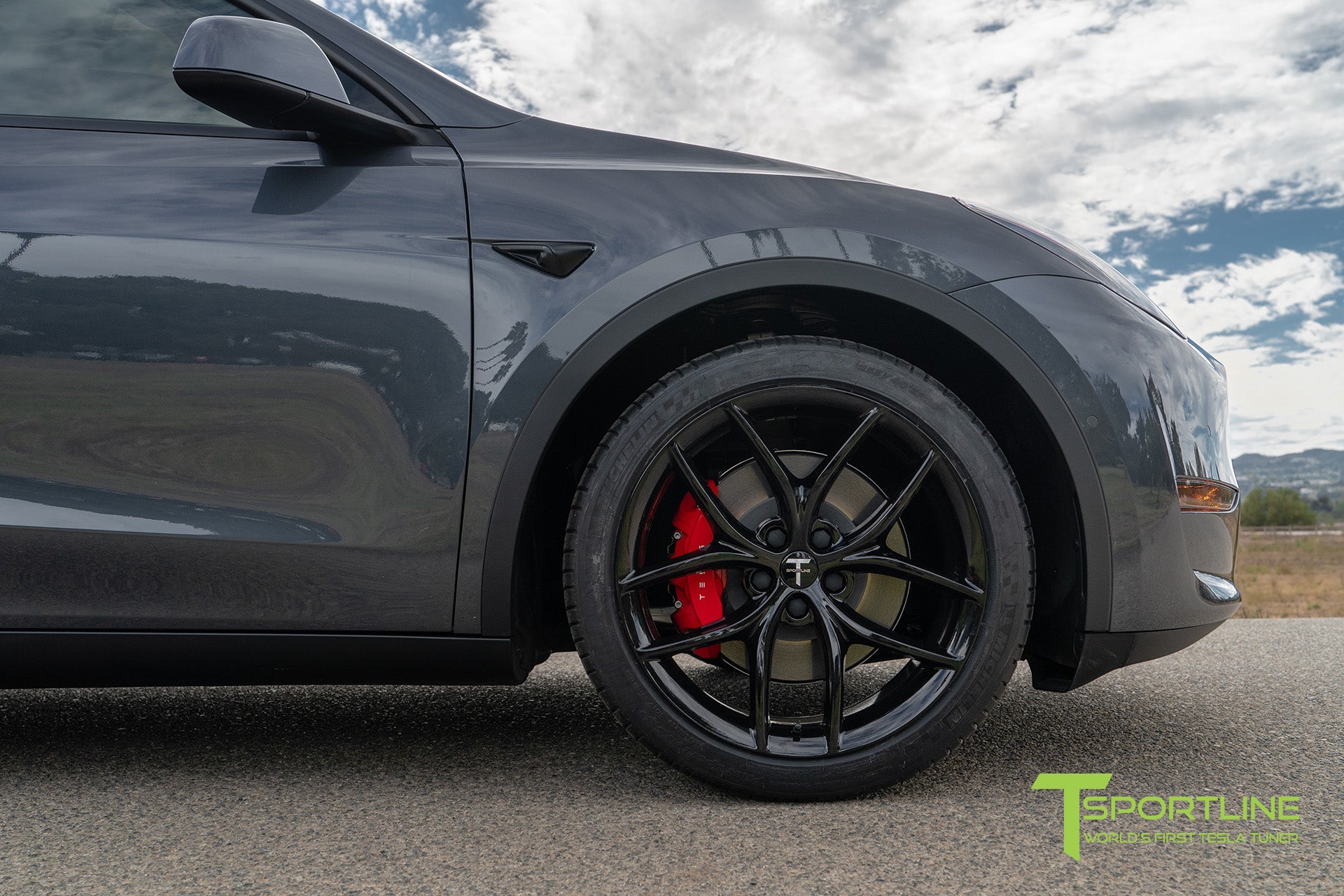 TS5 20" Tesla Model Y Wheel and Tire Package (Set of 4)