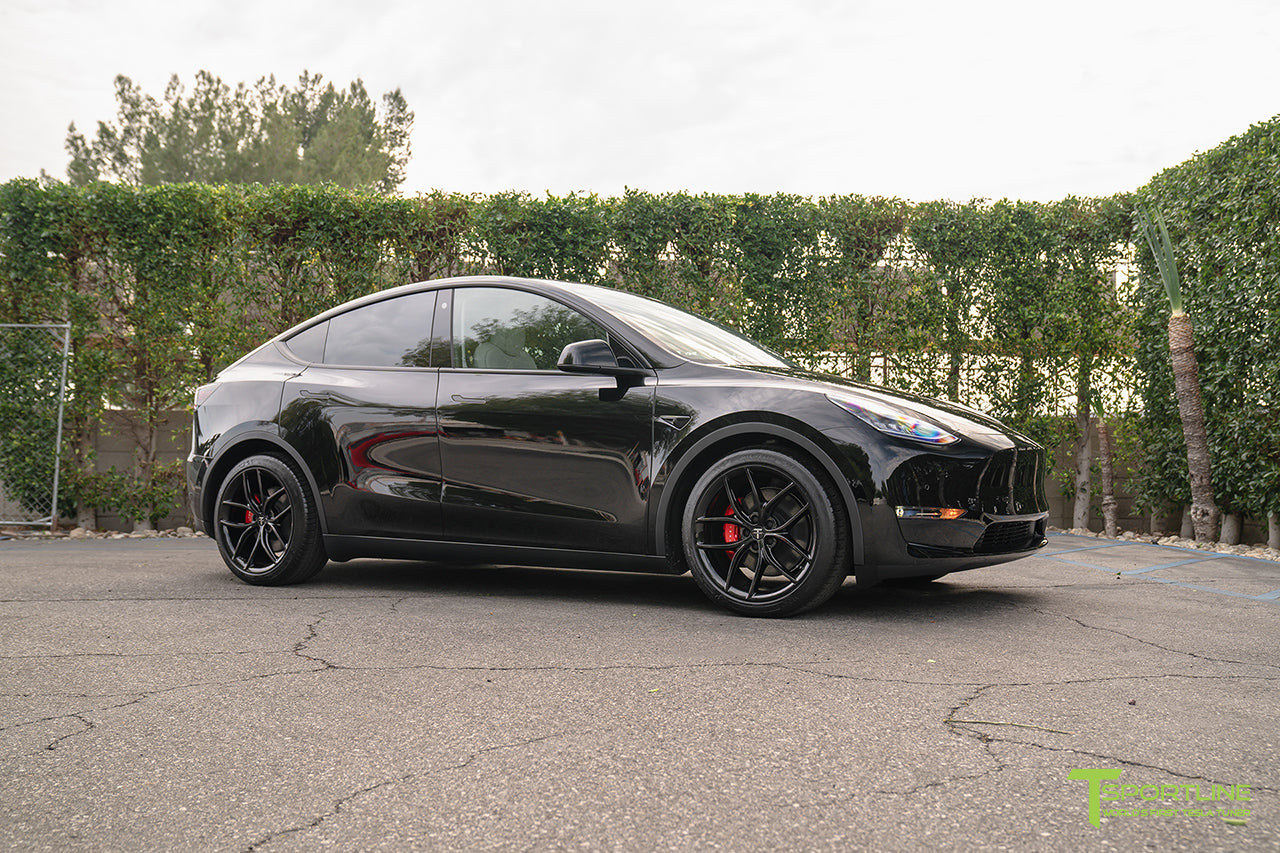 TS5 20" Tesla Model Y Wheel and Tire Package (Set of 4)