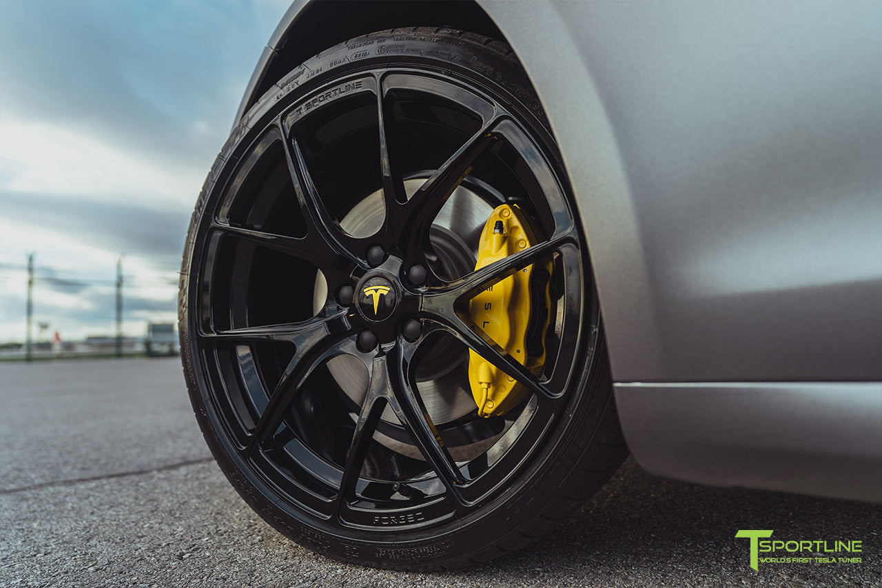 Model S with Custom Yellow Brake Caliper Color