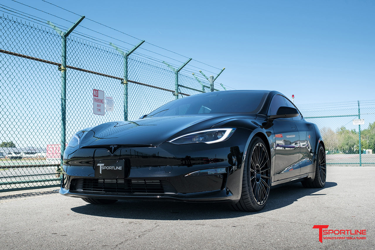 Black Model S Plaid with 21" TS118 Forged Wheels