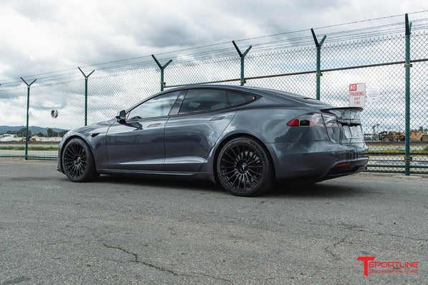 Midnight Silver Metallic Model S Plaid with 20