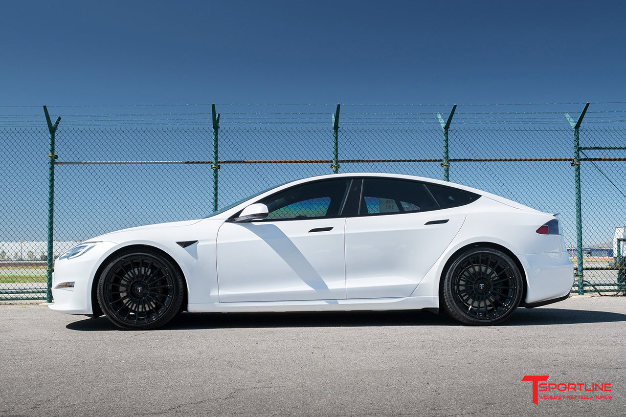 Pearl White Model S Plaid with 21" TS118 in Gloss Black by T Sportline