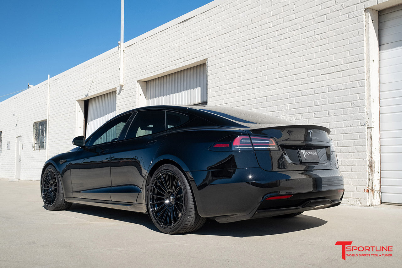 Black Model S Plaid with 21" TS118 in Gloss Black by T Sportline