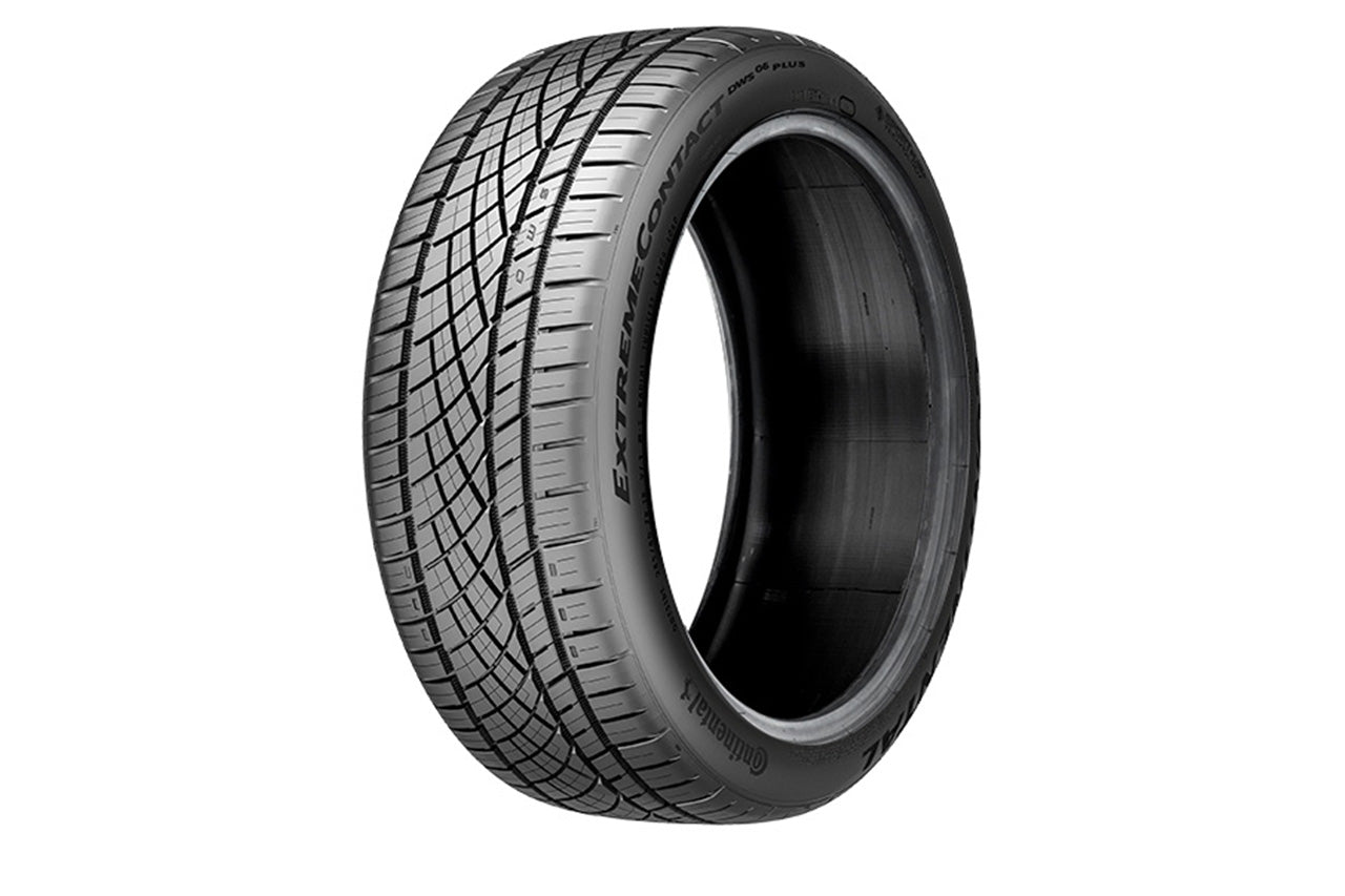 Continental ExtremeContact DWS06 All Season Tires