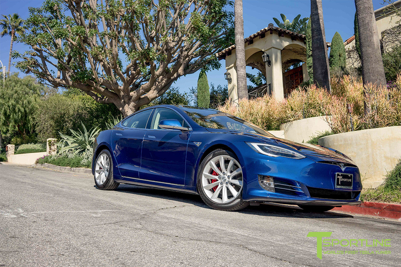 Deep Blue Metallic Model S 2.0 with 19" TST Tesla Wheel in Brilliant Silver 