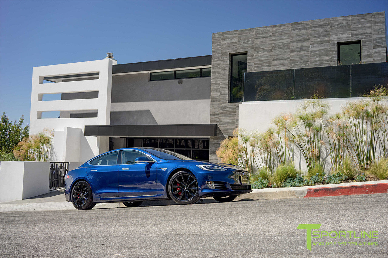 Deep Metallic Blue Model S 2.0 with 20" TST Tesla Wheel in Gloss Black 