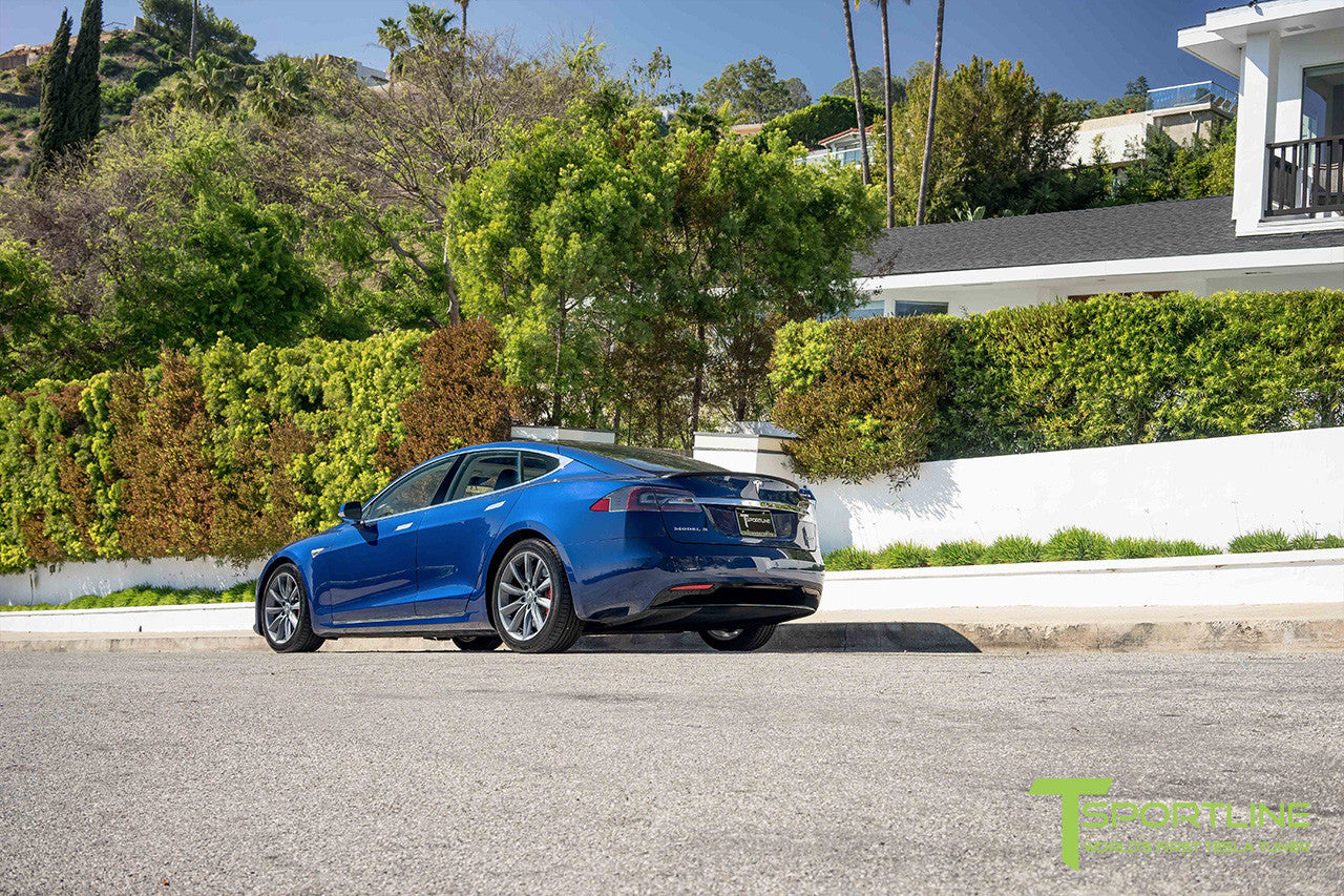 Deep Blue Metallic Model S 2.0 with 19" TST Tesla Wheel in Metallic Grey