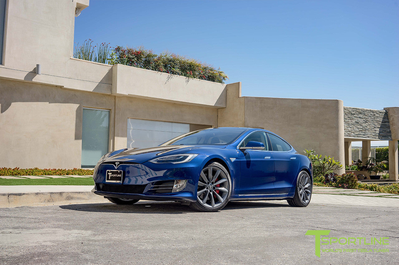 Deep Blue Metallic Model S 2.0 with 20" TST Tesla Wheel in Metallic Grey 