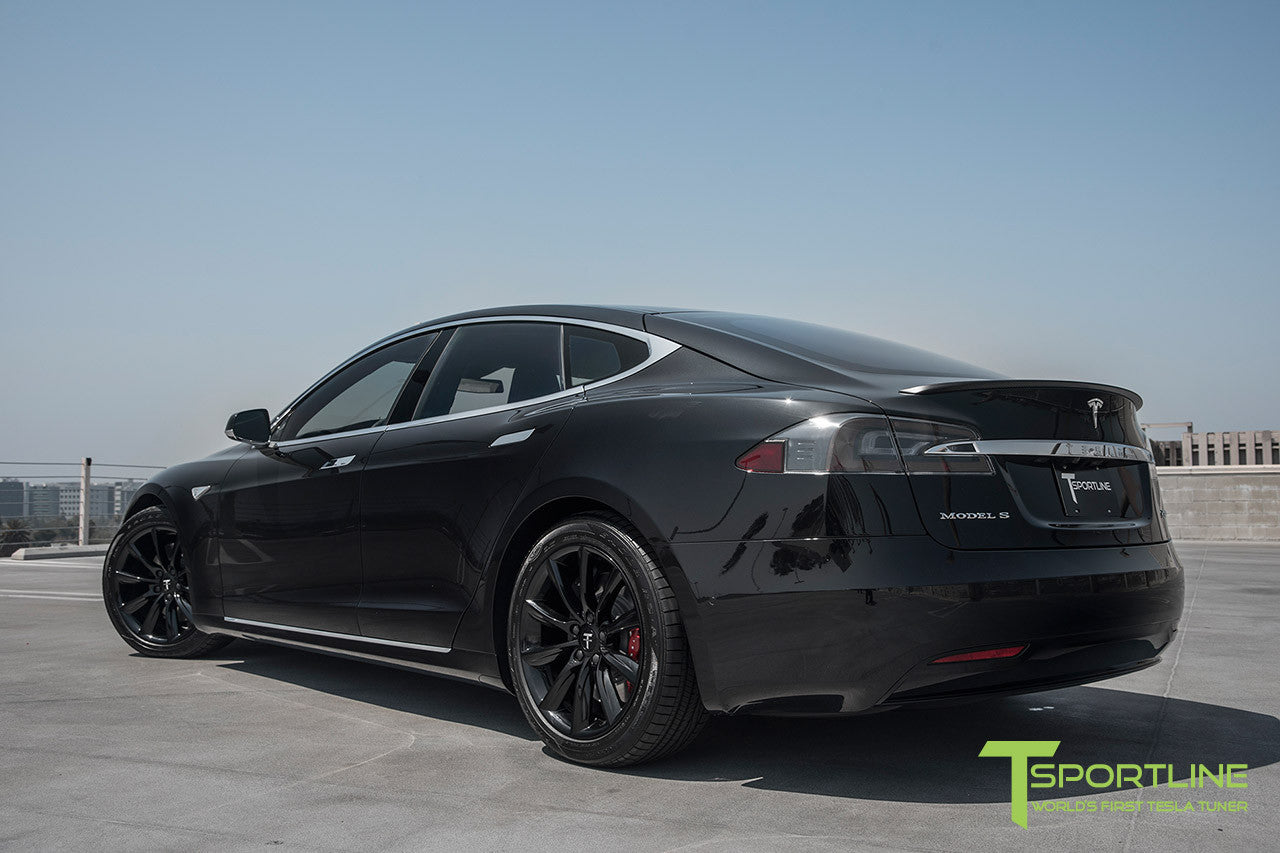 Obsidian Black Model S 2.0 with 19" TST Tesla Wheel in Gloss Black 3
