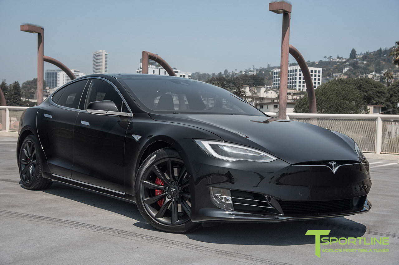 Obsidian Black Model S 2.0 with 19" TST Tesla Wheel in Matte Black 