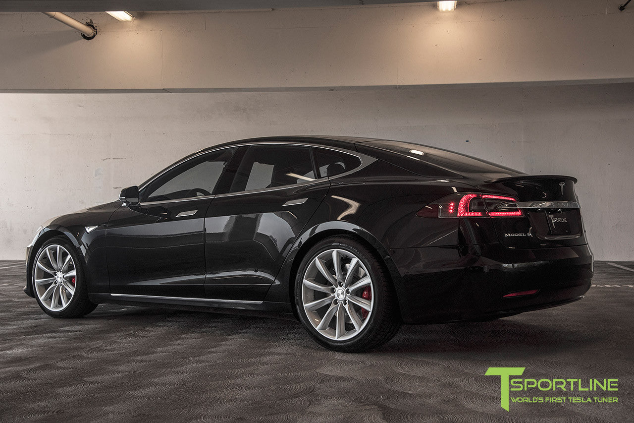 Obsidian Black Model S 2.0 with 20" TST Tesla Wheel in Brilliant Silver 
