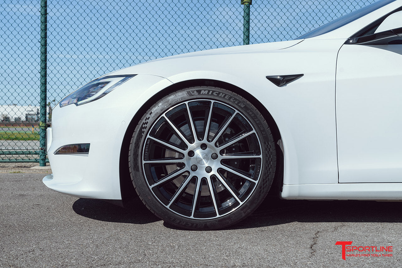 Pearl White Tesla Model S Plaid with TS114 21" Tesla Forged Wheels in Diamond Black