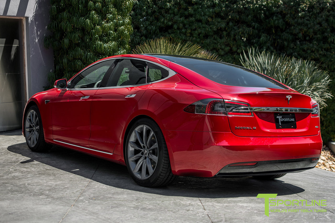 Red Multi-Coat Model S 2.0 with 20" TST Tesla Wheel in Metallic Grey 