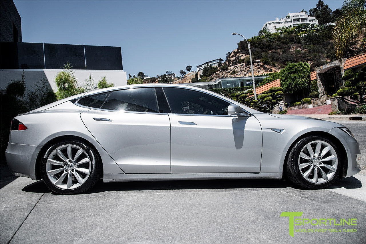 Silver Tesla Model S 2.0 with 19 Inch TST Wheels in Brilliant Silver 