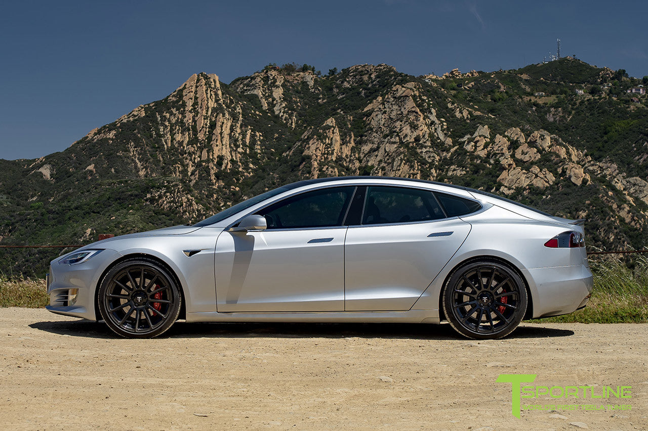 Silver Tesla Model S 2.0 with 21" TS112 Forged Wheel in Gloss Black 