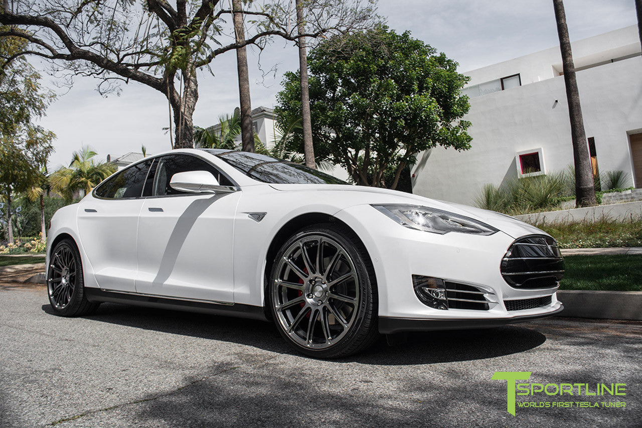 White Tesla Model S 1.0 with Hyper Black 21 inch TS112 Forged Wheels 