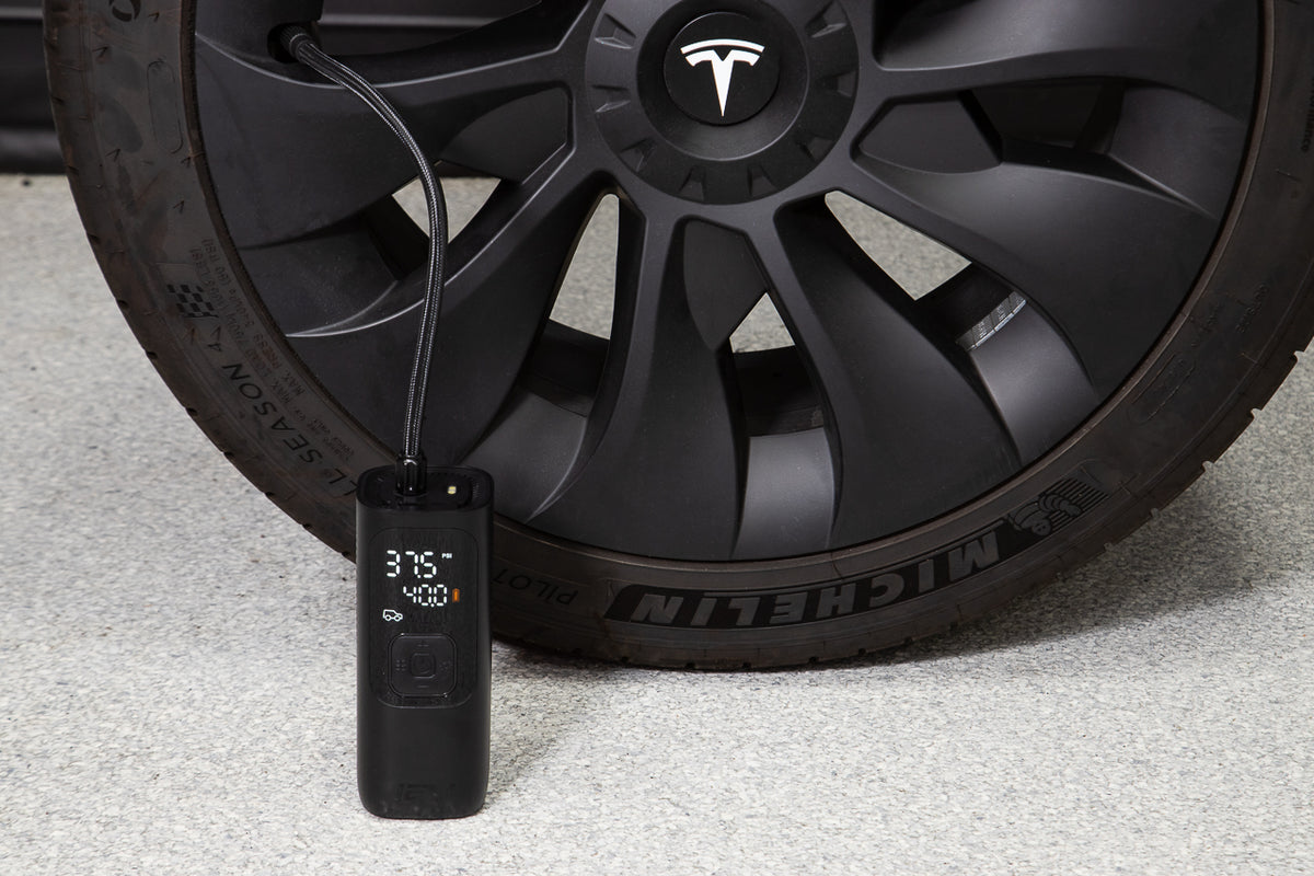 AMaxx Tesla Digital Tire Inflator Cordless Portable Air Pump