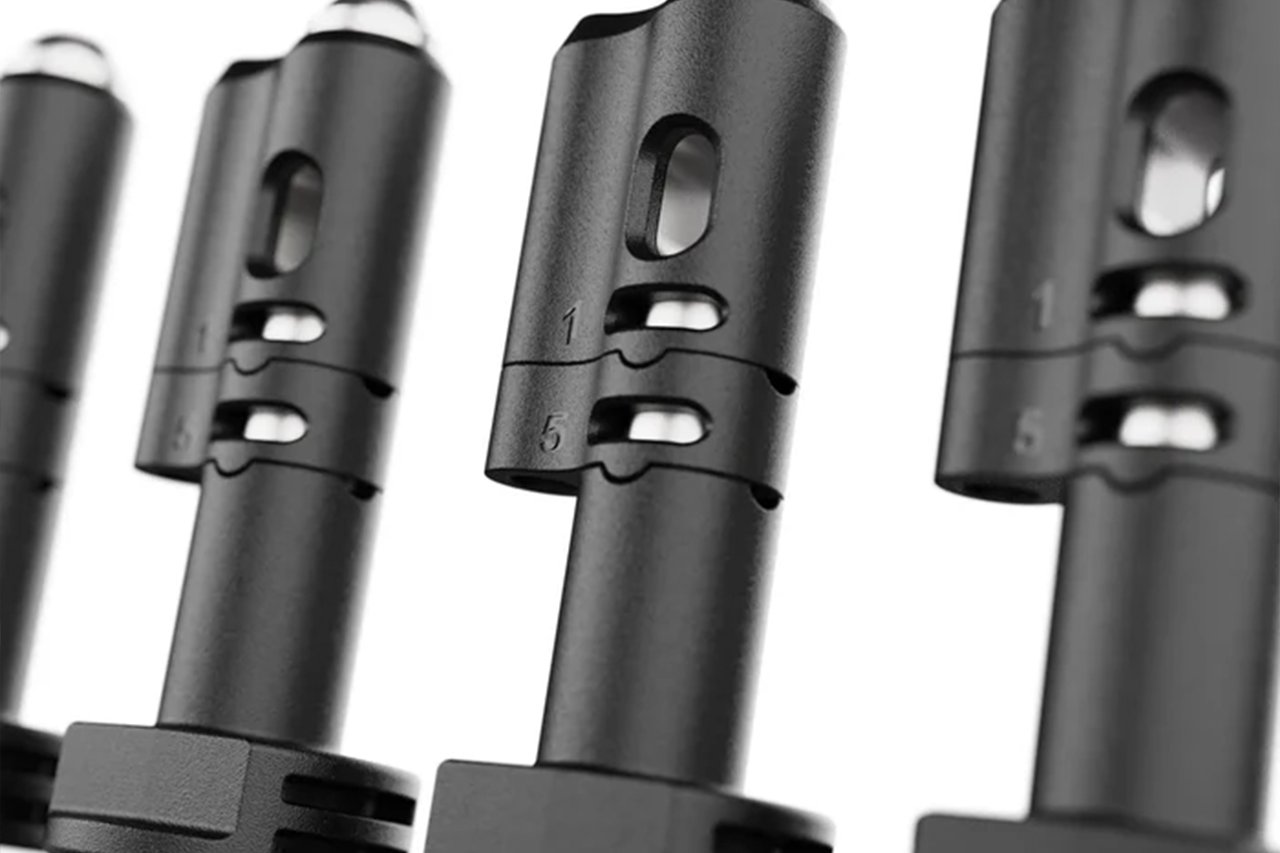 Quick-Release Universal Mounting Pins for Maxtrax Recovery Boards