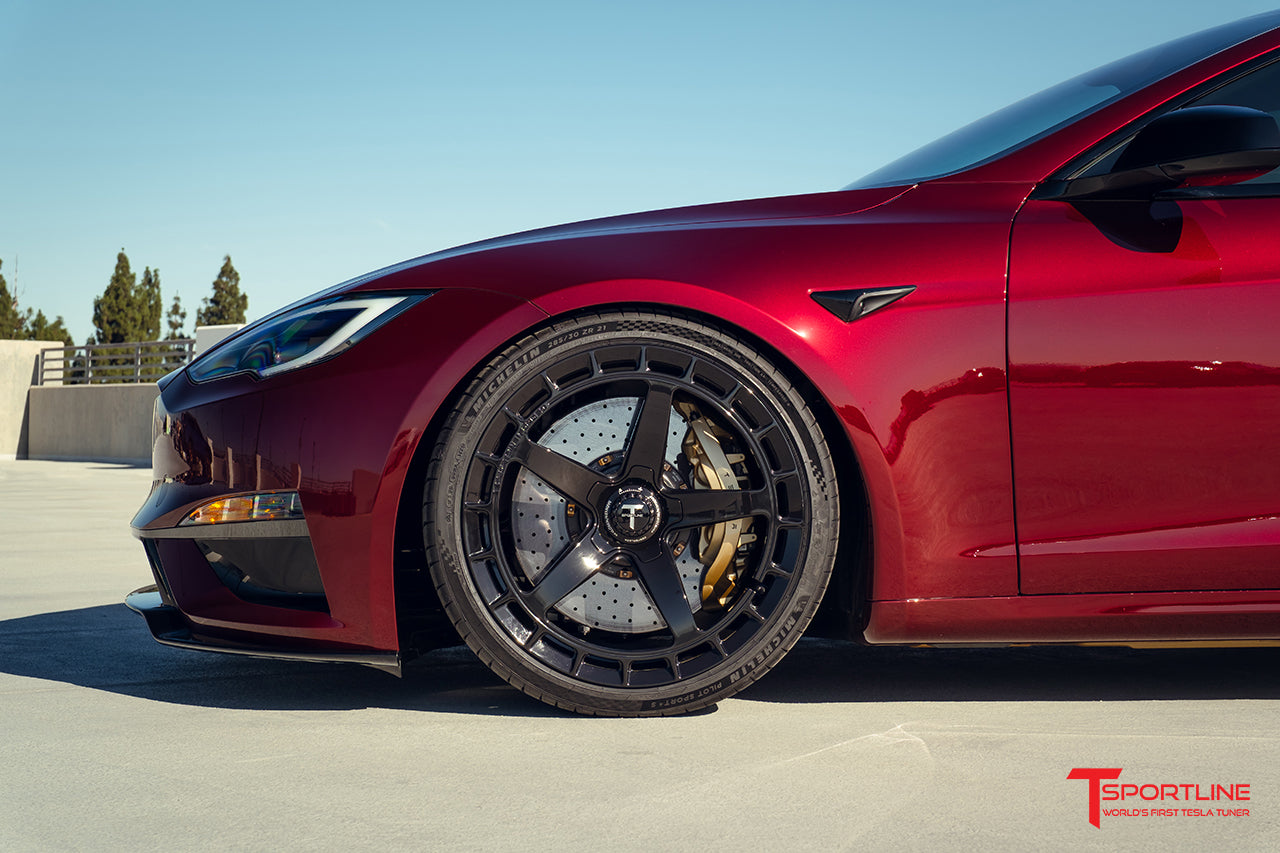 garnet-red-tesla-model-s-plaid-21-inch-aftermarket-wheels-tsw150a-cl-gloss-black-wm-4.jpg
