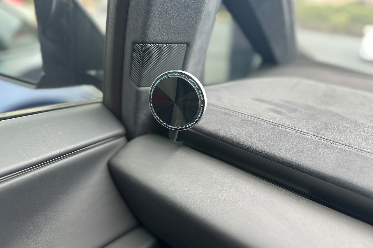 Tesla Cybertruck Super Sturdy Bolt-on Phone Mount & Wireless MagSafe Charger