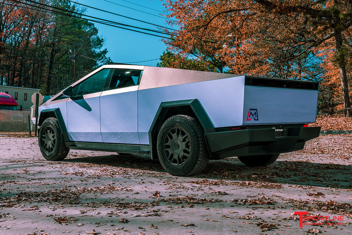 Tesla Cybertruck AeroMaxx Running Boards &amp; Side Steps