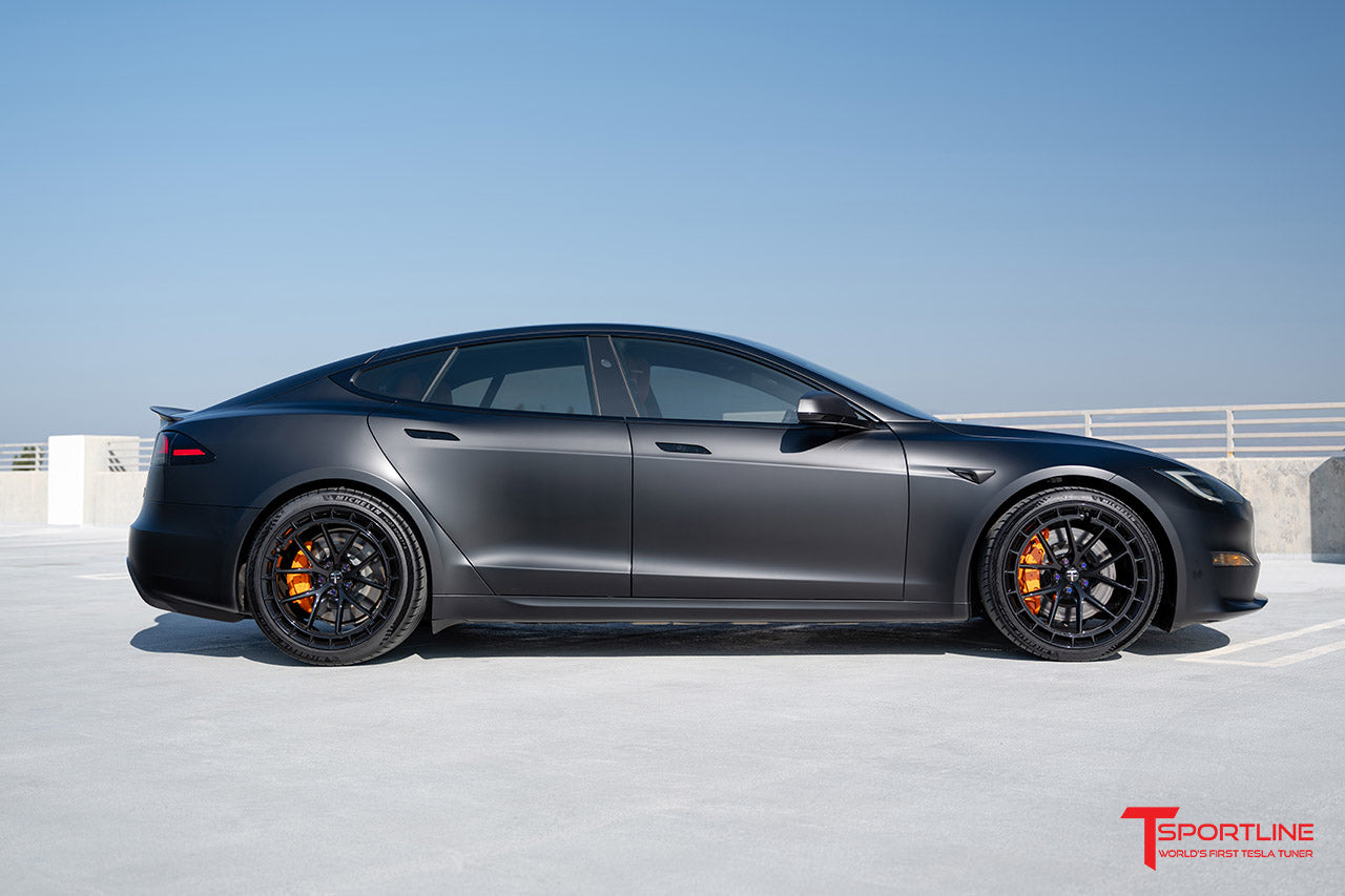tmaxx-satin-black-tesla-model-s-tsw115a-21-inch-super-wide-forged-wheels-gloss-black-wm-2.jpg