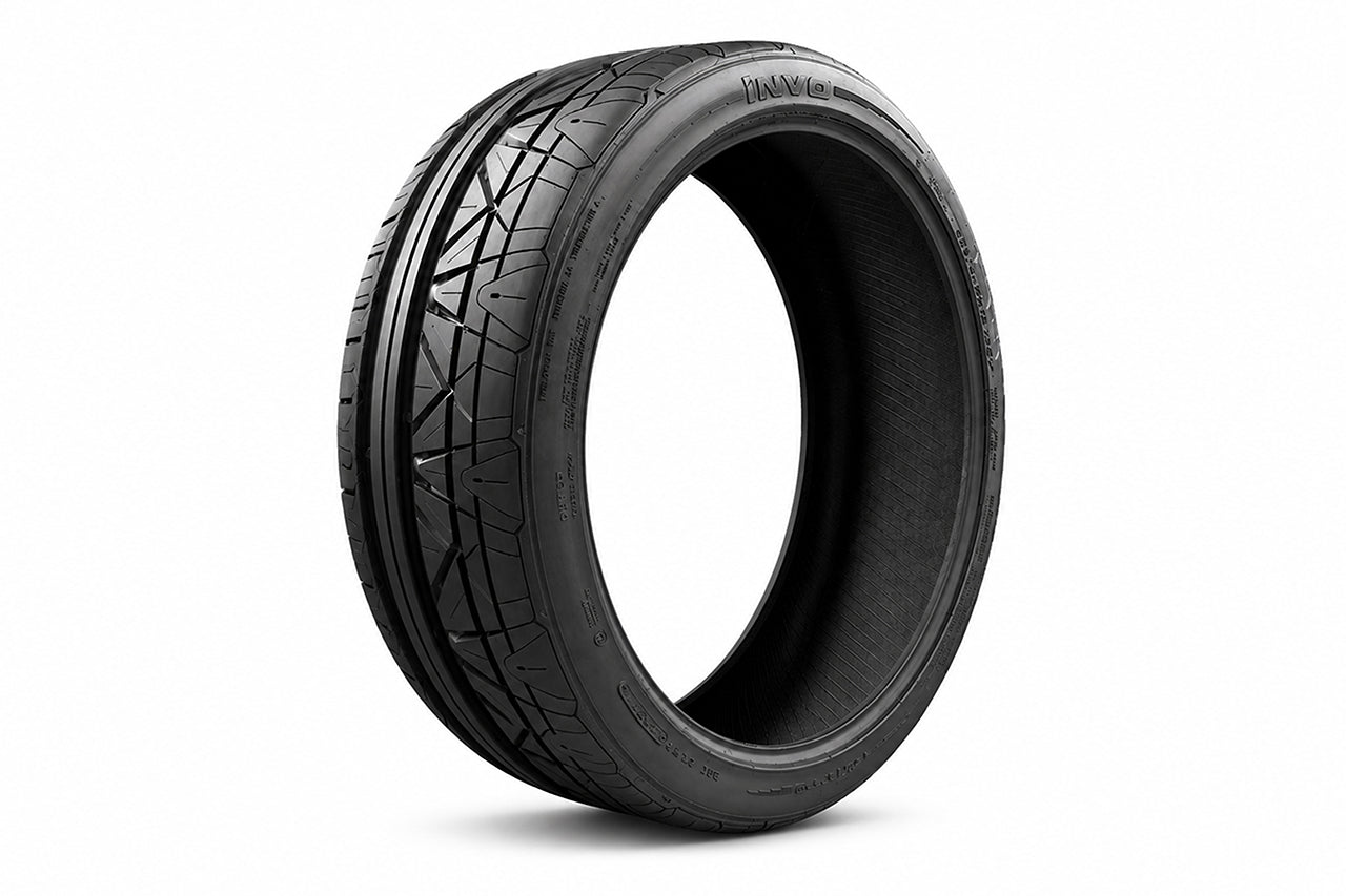 Nitto Invo 255/30R20