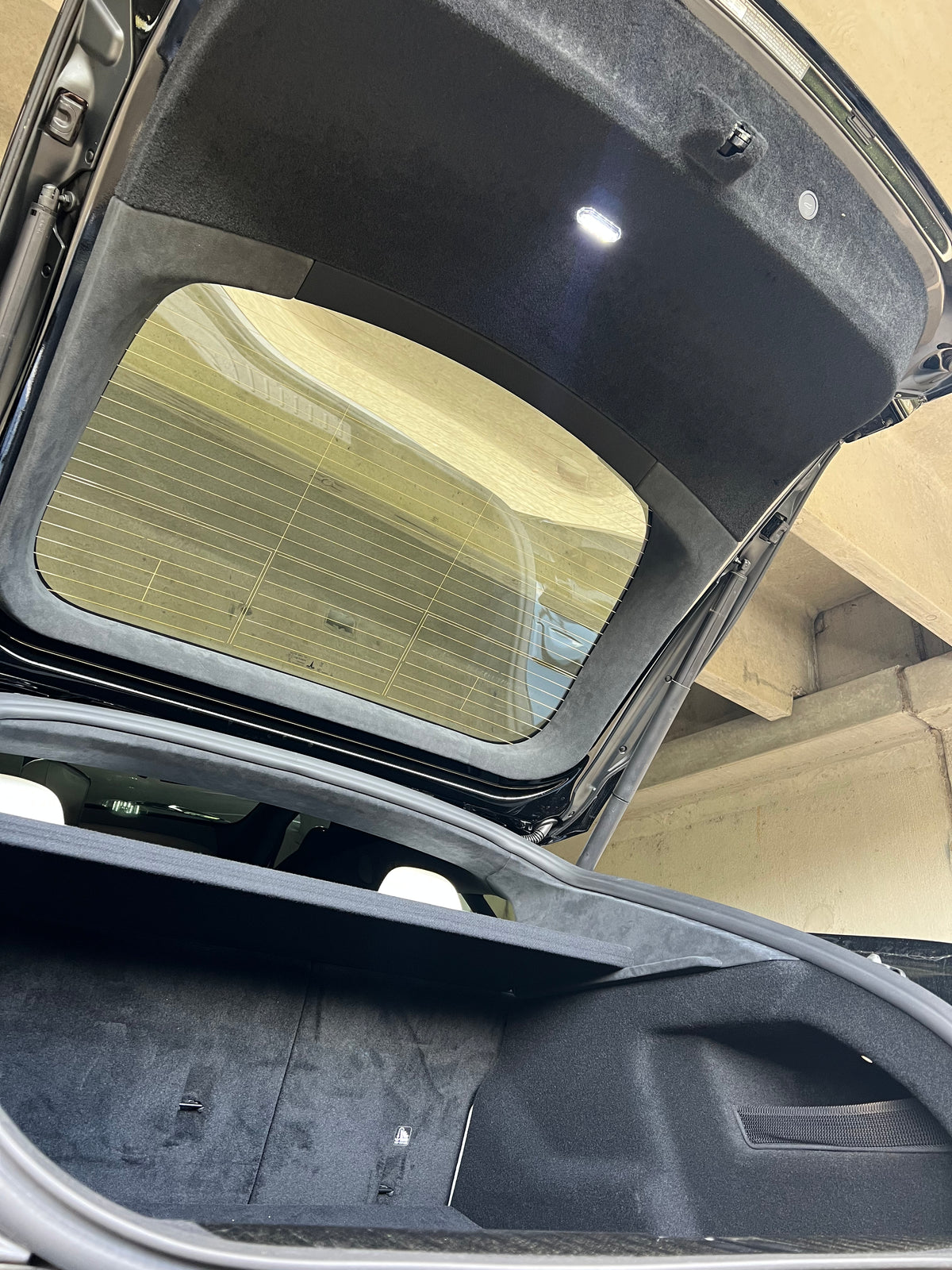 T Sportline Tesla Model S / X (2021-Present) Rear Hatch Mega-Bright 8x LED Light