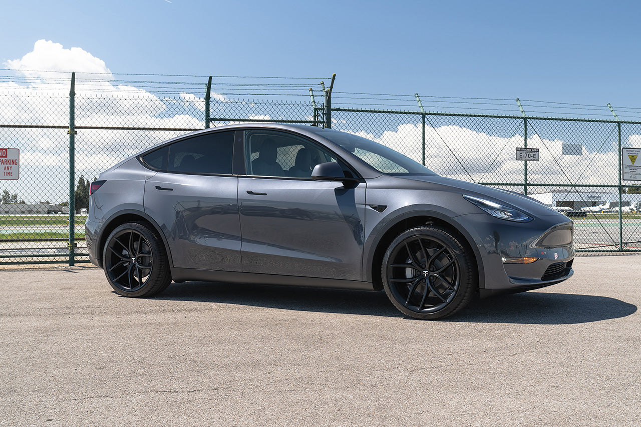 Tesla Model S Plaid Satin Midnight Silver Transformation (Clear Bra/PPF) 