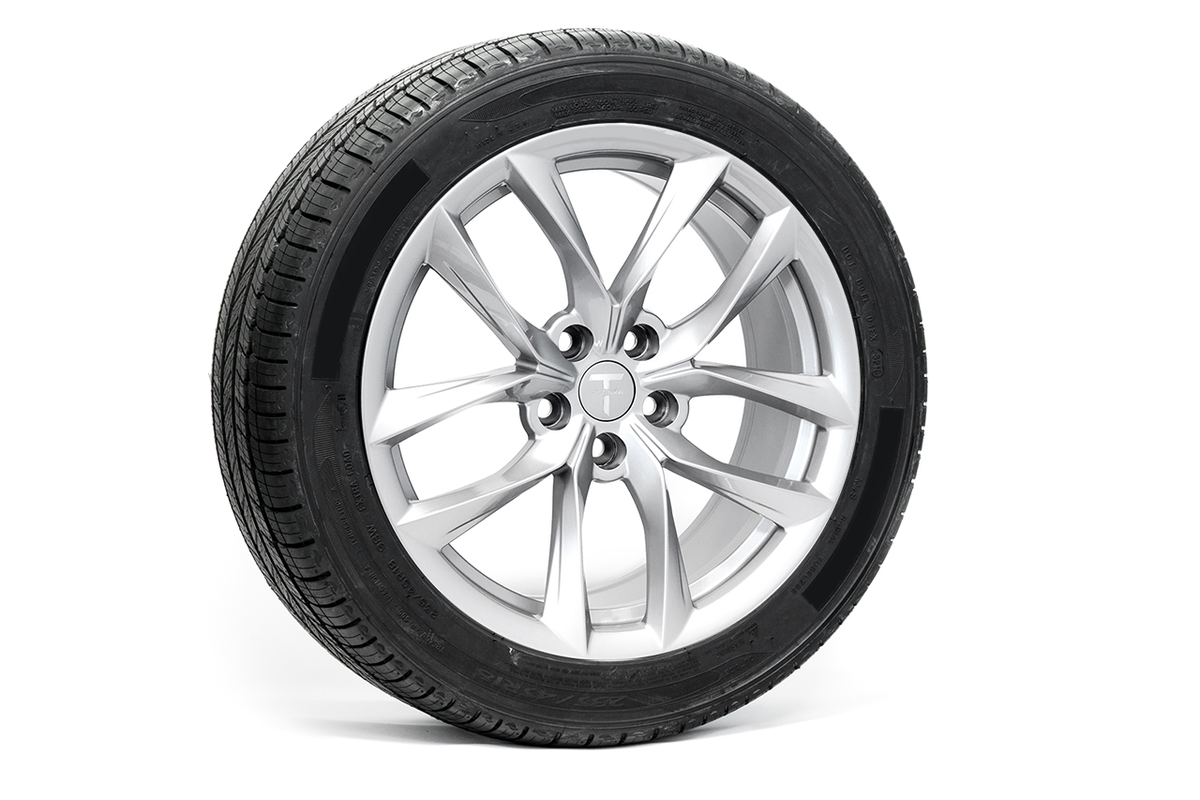 TSS 18&quot; Tesla Model Y Wheel and Tire Package (Set of 4)