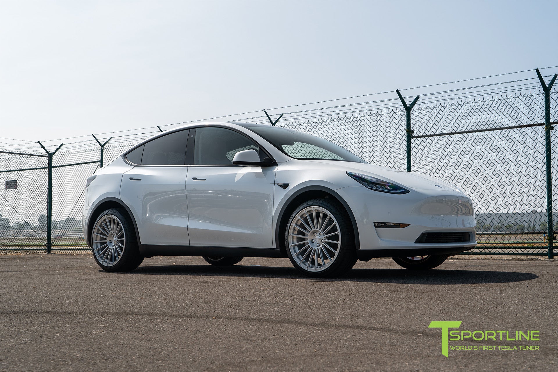 TY118 21" Tesla Model Y Wheel and Tire Package (Set of 4)